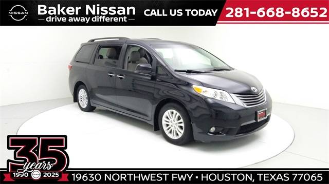 2015 Toyota Sienna L — Minivan — 146,484 mi — Houston, TX
