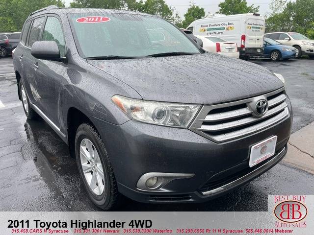 2011 Toyota Highlander SE V6 — SUV — 123,719 mi — North Syracuse, NY