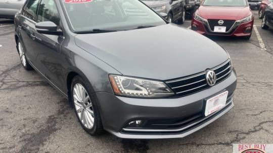 2016 Volkswagen Jetta 1.8T SEL — Sedan — 106,799 mi — North Syracuse, NY