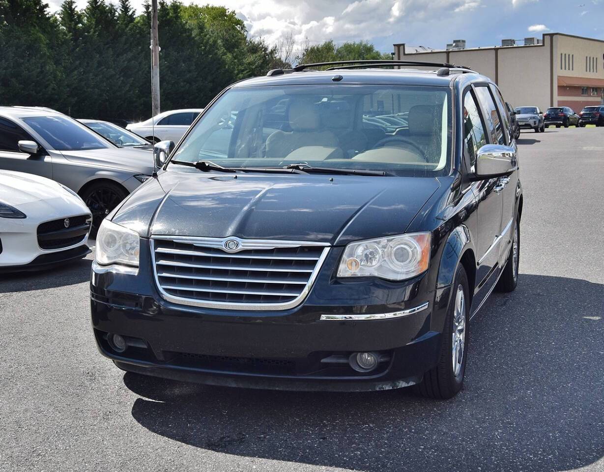 2008 Chrysler Town & Country Limited — Minivan — 88,028 mi — Magnolia, NJ