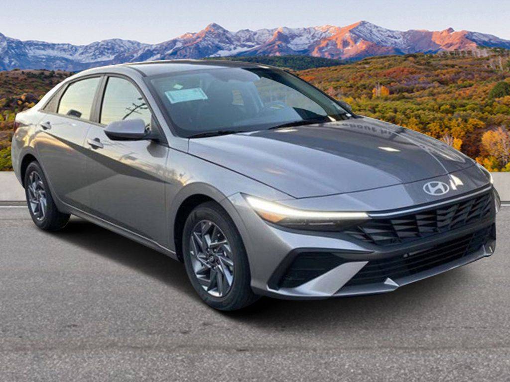 2024 Hyundai Elantra SEL — Sedan — 10 mi — Colorado Springs, CO