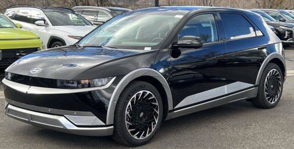 2024 Hyundai IONIQ 5 Limited — SUV — 30 mi — Colorado Springs, CO