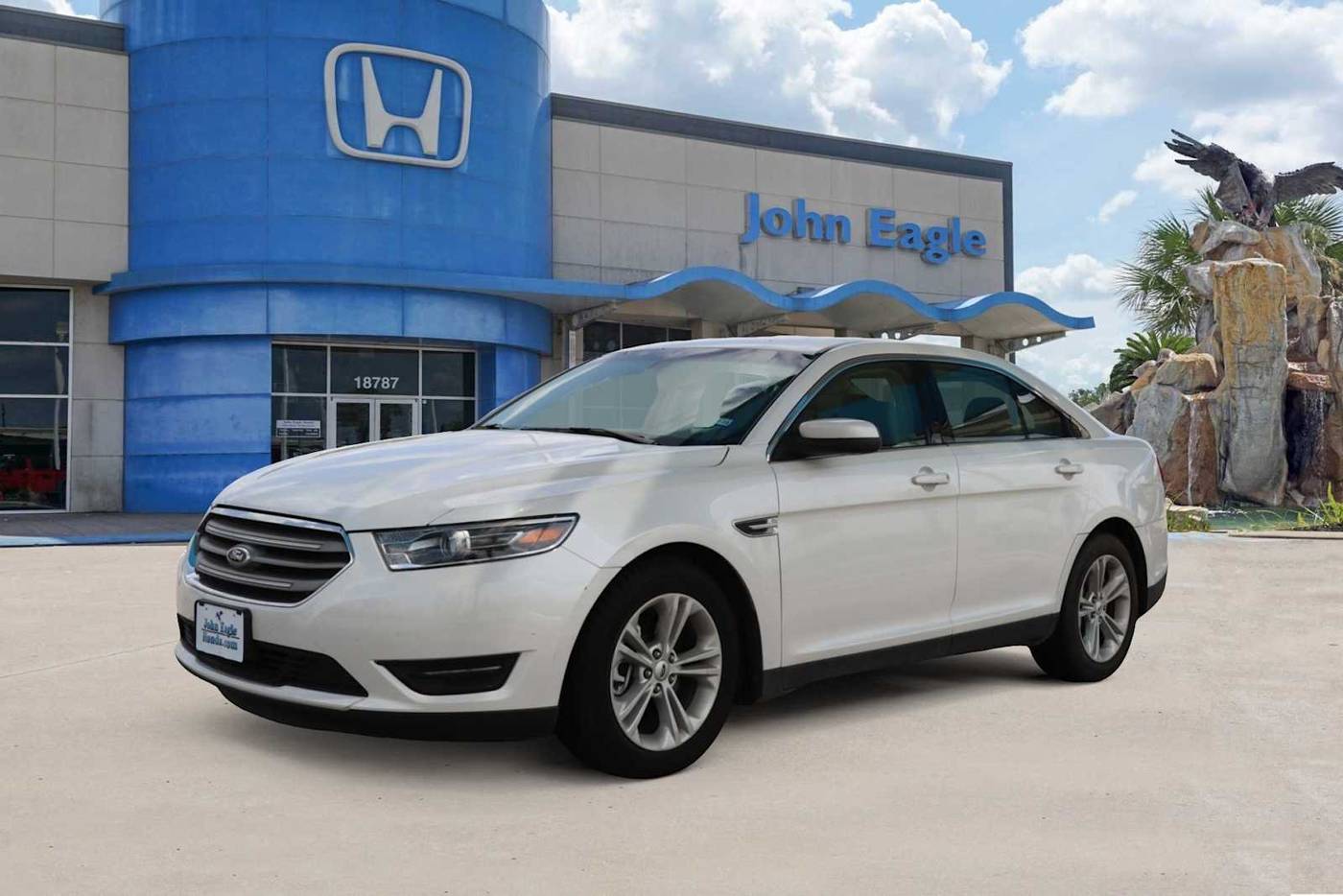 2015 Ford Taurus SEL — Sedan — 15,907 mi — Houston, TX