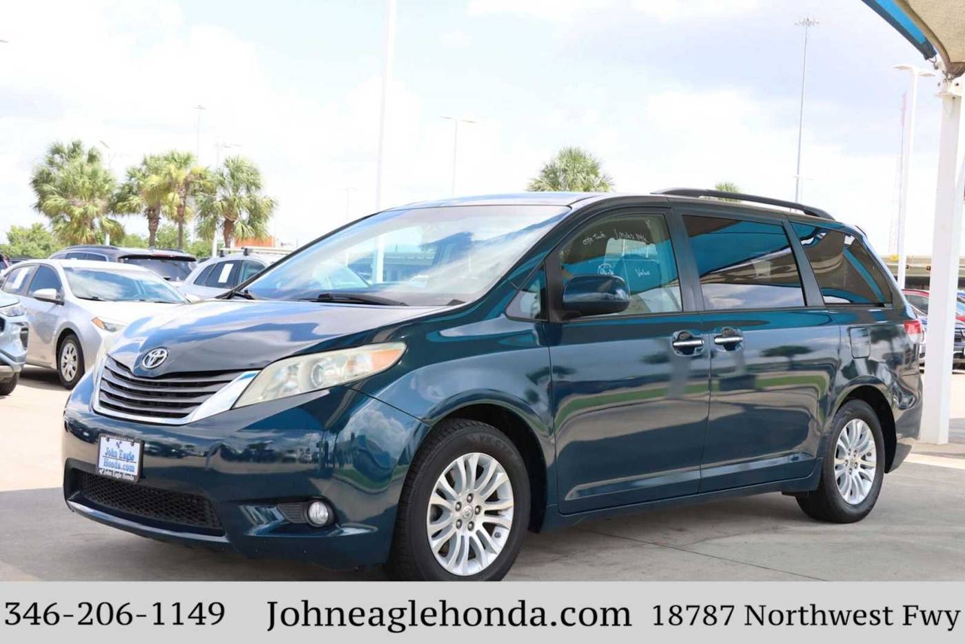 2011 Toyota Sienna XLE — Minivan — 114,317 mi — Houston, TX