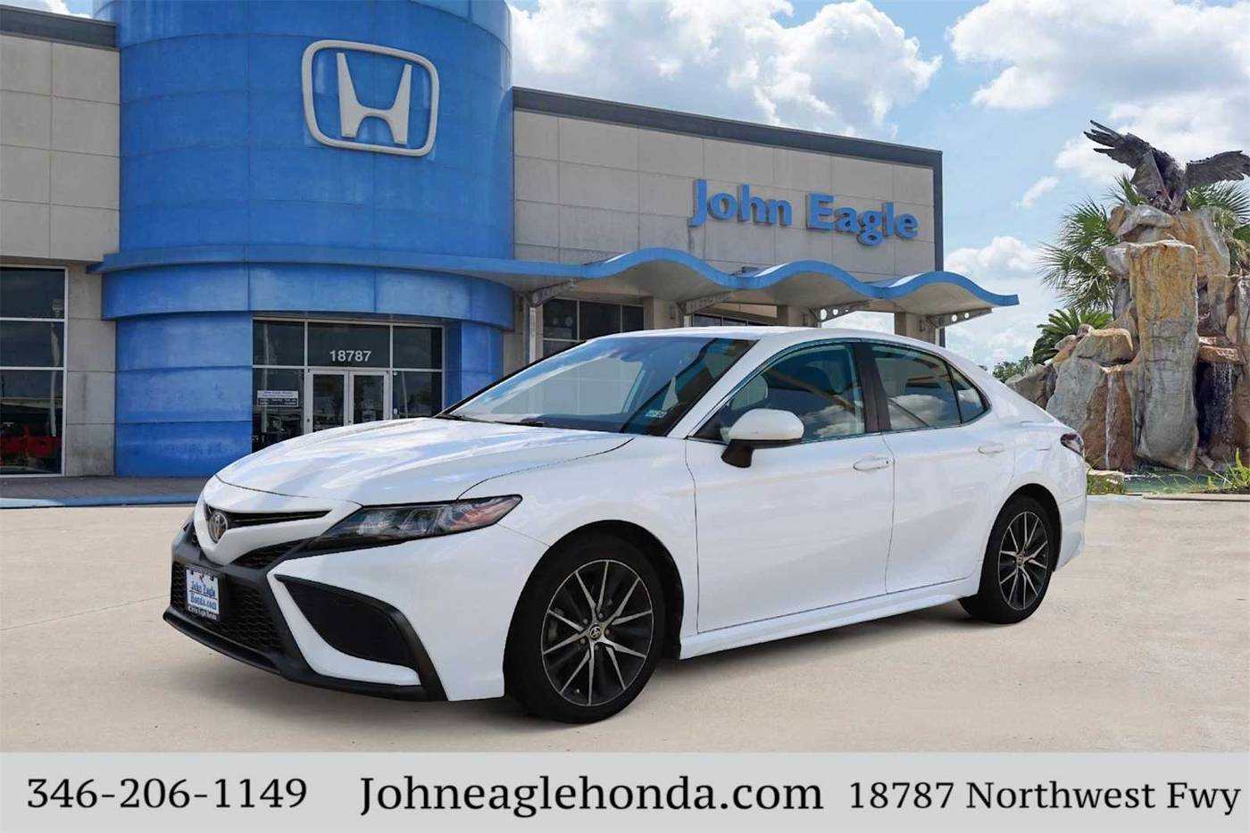 2021 Toyota Camry SE — Sedan — 85,842 mi — Houston, TX