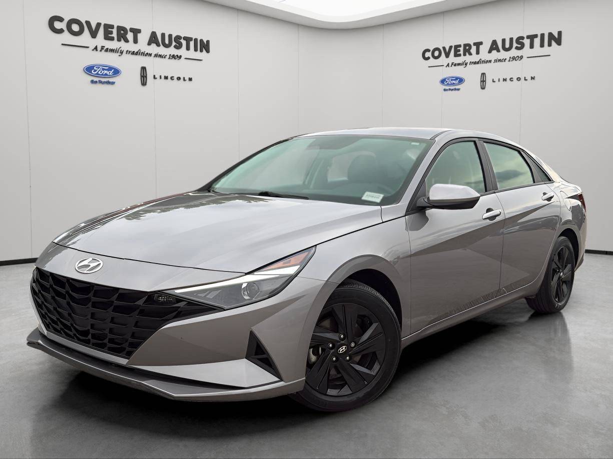 2023 Hyundai Elantra SEL — Sedan — 31,506 mi — Austin, TX