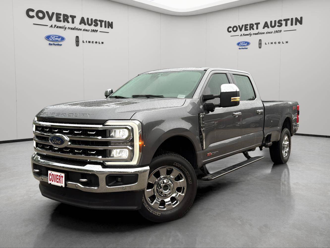 2024 Ford Super Duty F-350 LARIAT — Pickup Truck — 5,850 mi — Austin, TX