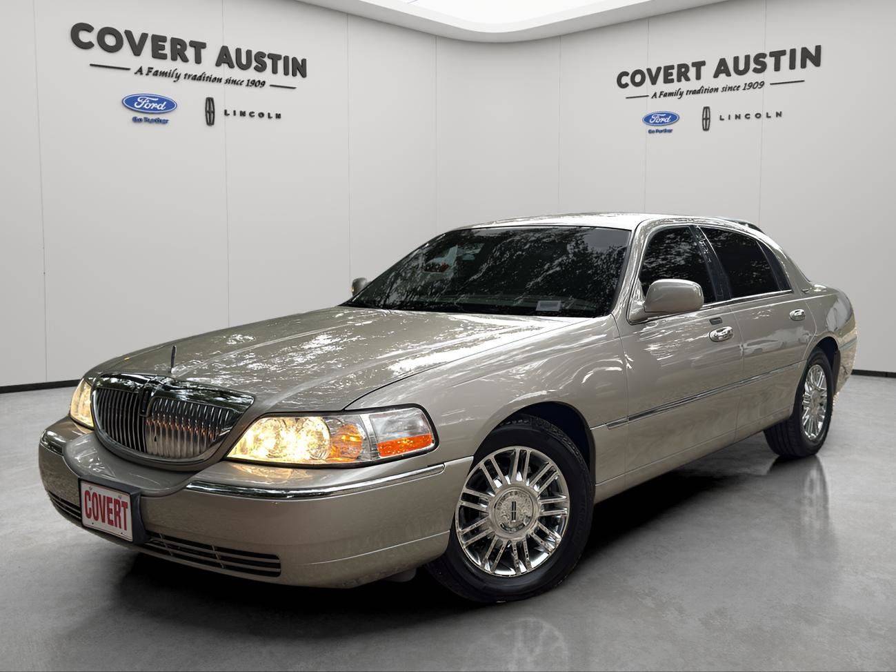 2008 Lincoln Town Car Limited — Sedan — 88,000 mi — Austin, TX
