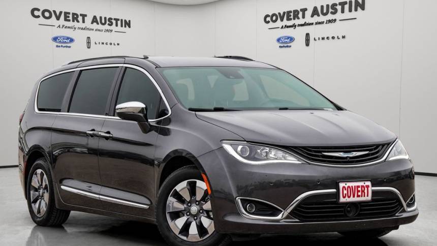 2018 Chrysler Pacifica Hybrid Limited — Minivan — 64,477 mi — Austin, TX
