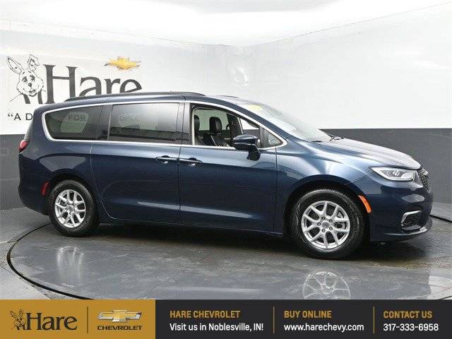 2022 Chrysler Pacifica Touring L — Minivan — 53,118 mi — Noblesville, IN