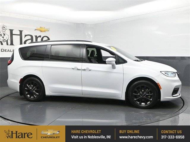 2021 Chrysler Pacifica Touring L — Minivan — 44,787 mi — Noblesville, IN