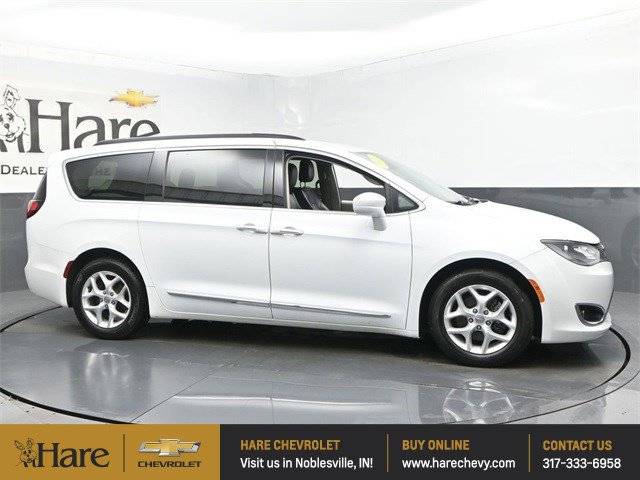 2017 Chrysler Pacifica Touring L — Minivan — 117,018 mi — Noblesville, IN