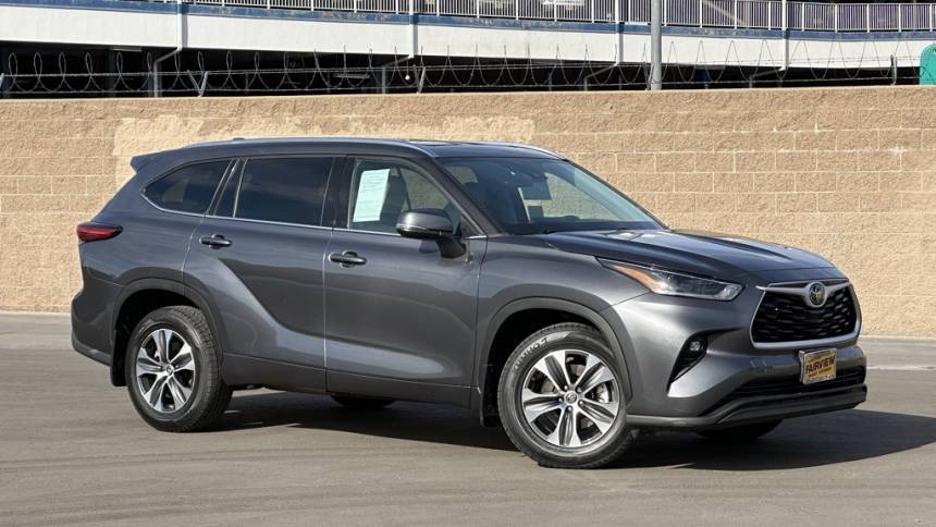 2021 Toyota Highlander XLE — SUV — 63,309 mi — San Bernardino, CA