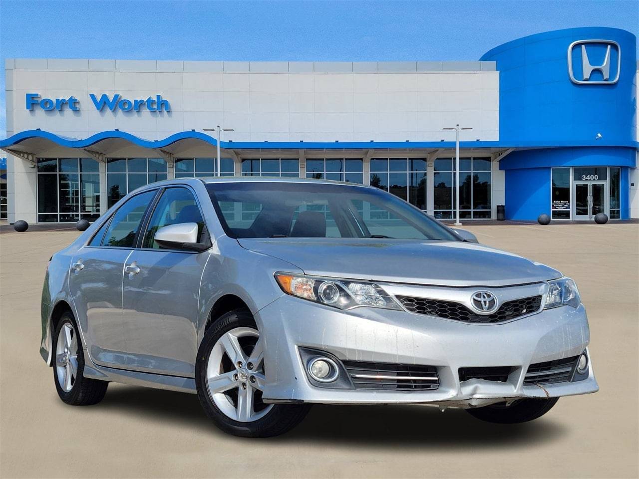 2012 Toyota Camry SE — Sedan — 142,632 mi — Fort Worth, TX
