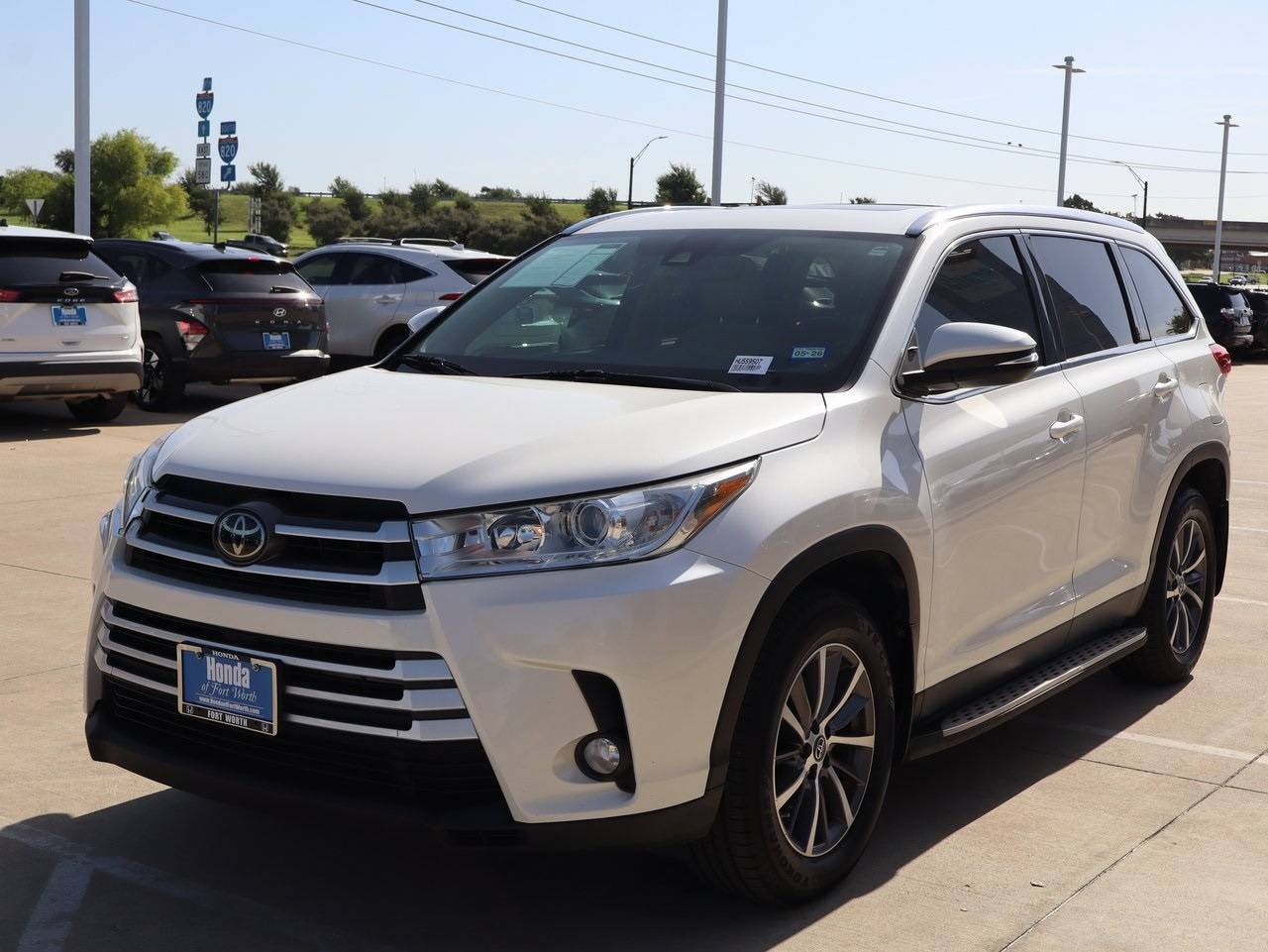 2019 Toyota Highlander XLE — SUV — 146,622 mi — Fort Worth, TX