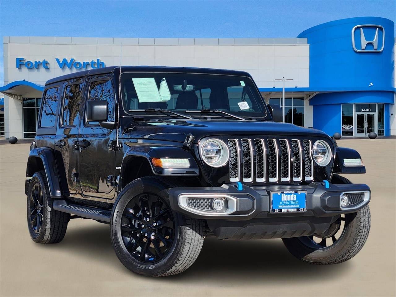 2022 Jeep Wrangler Sahara 4xe — SUV — 29,738 mi — Fort Worth, TX