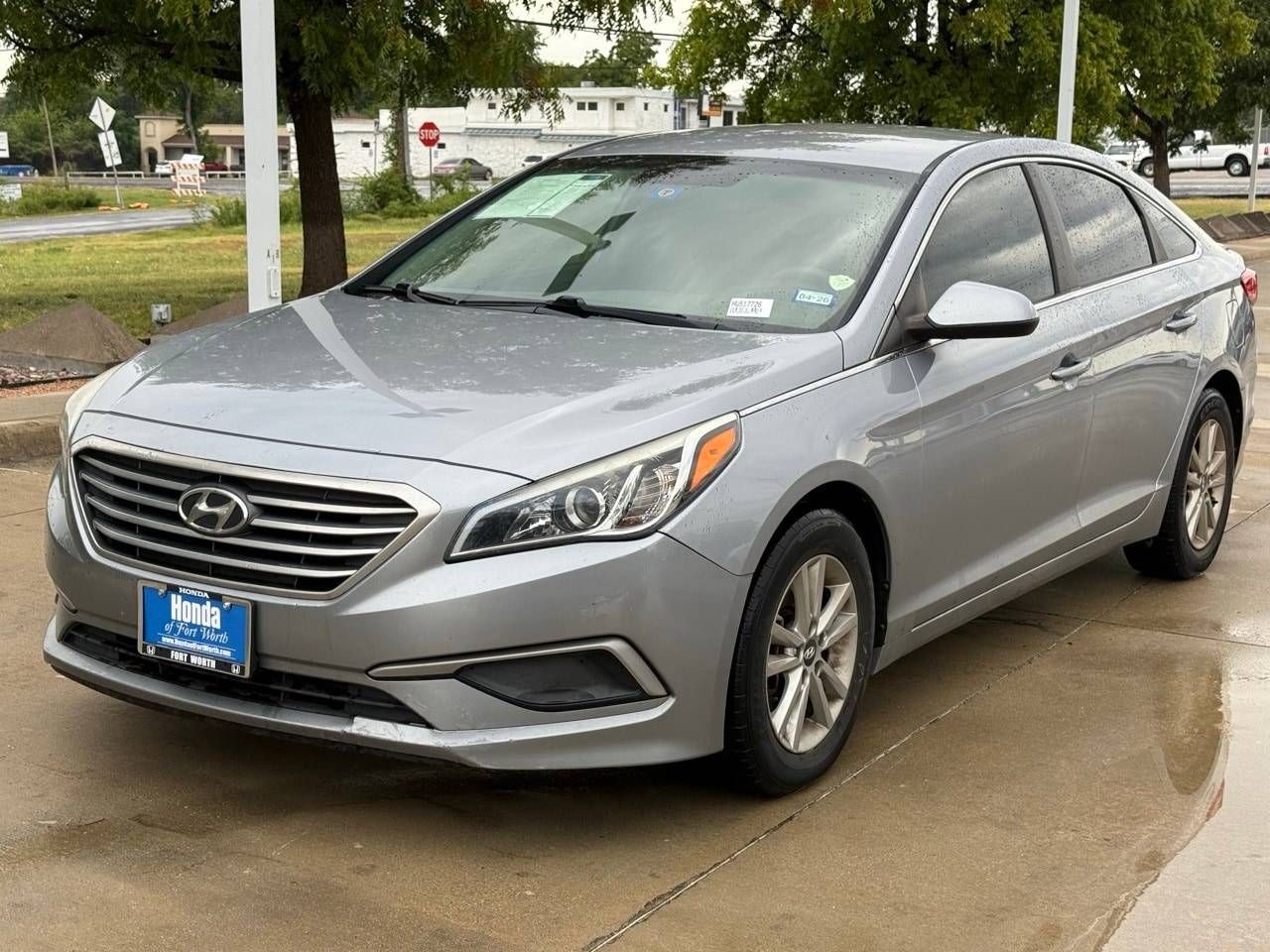 2017 Hyundai Sonata Base — Sedan — 130,535 mi — Fort Worth, TX
