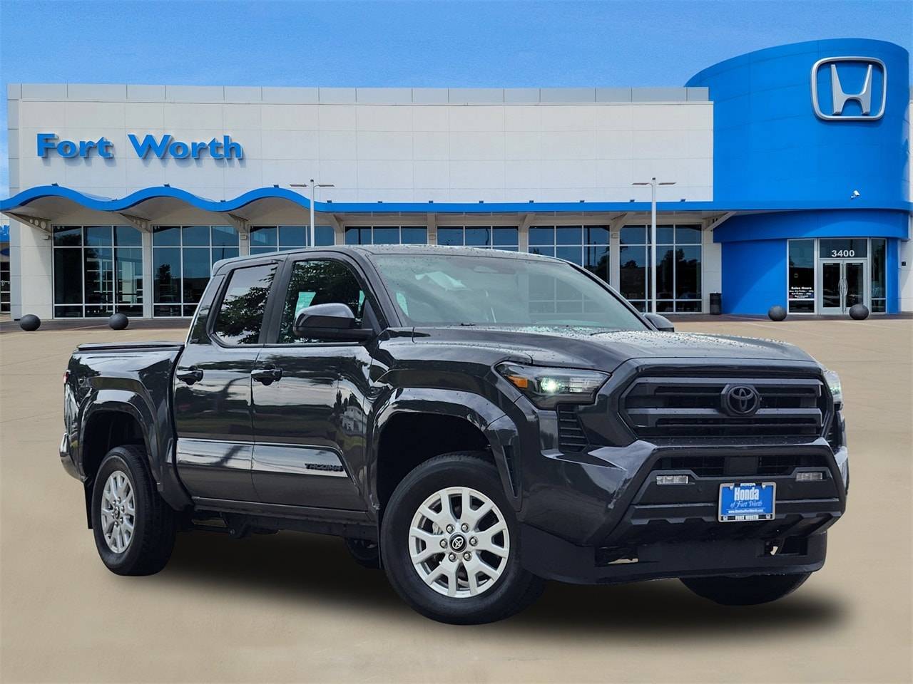 2024 Toyota Tacoma SR5 — Pickup Truck — 18,531 mi — Fort Worth, TX