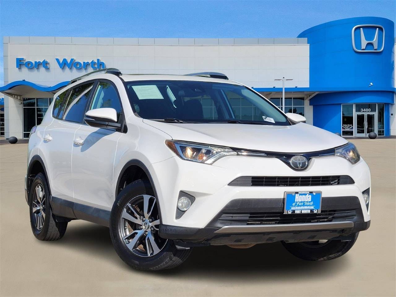 2018 Toyota RAV4 XLE — SUV — 82,664 mi — Fort Worth, TX