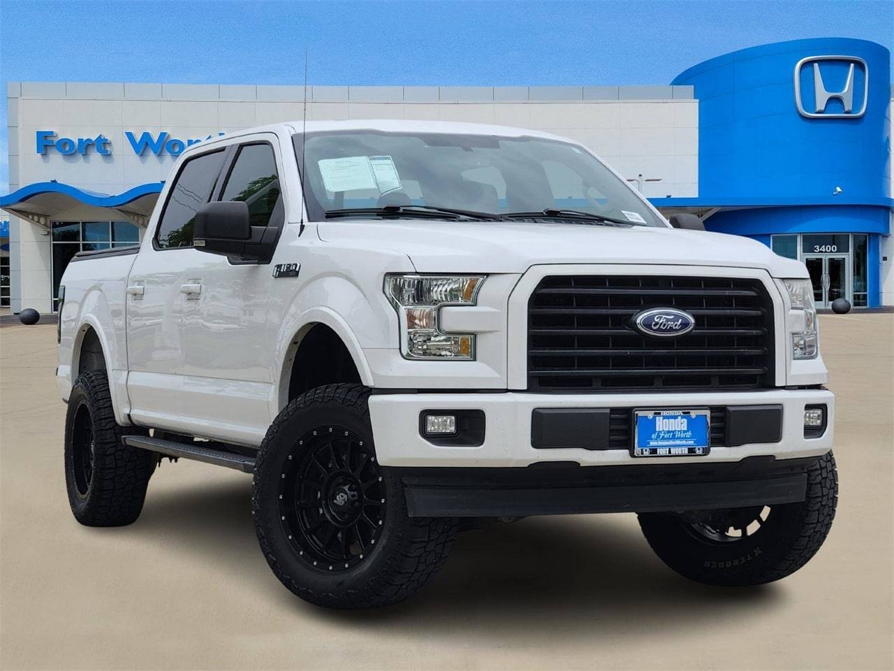 2017 Ford F-150 XLT — Pickup Truck — 98,585 mi — Fort Worth, TX