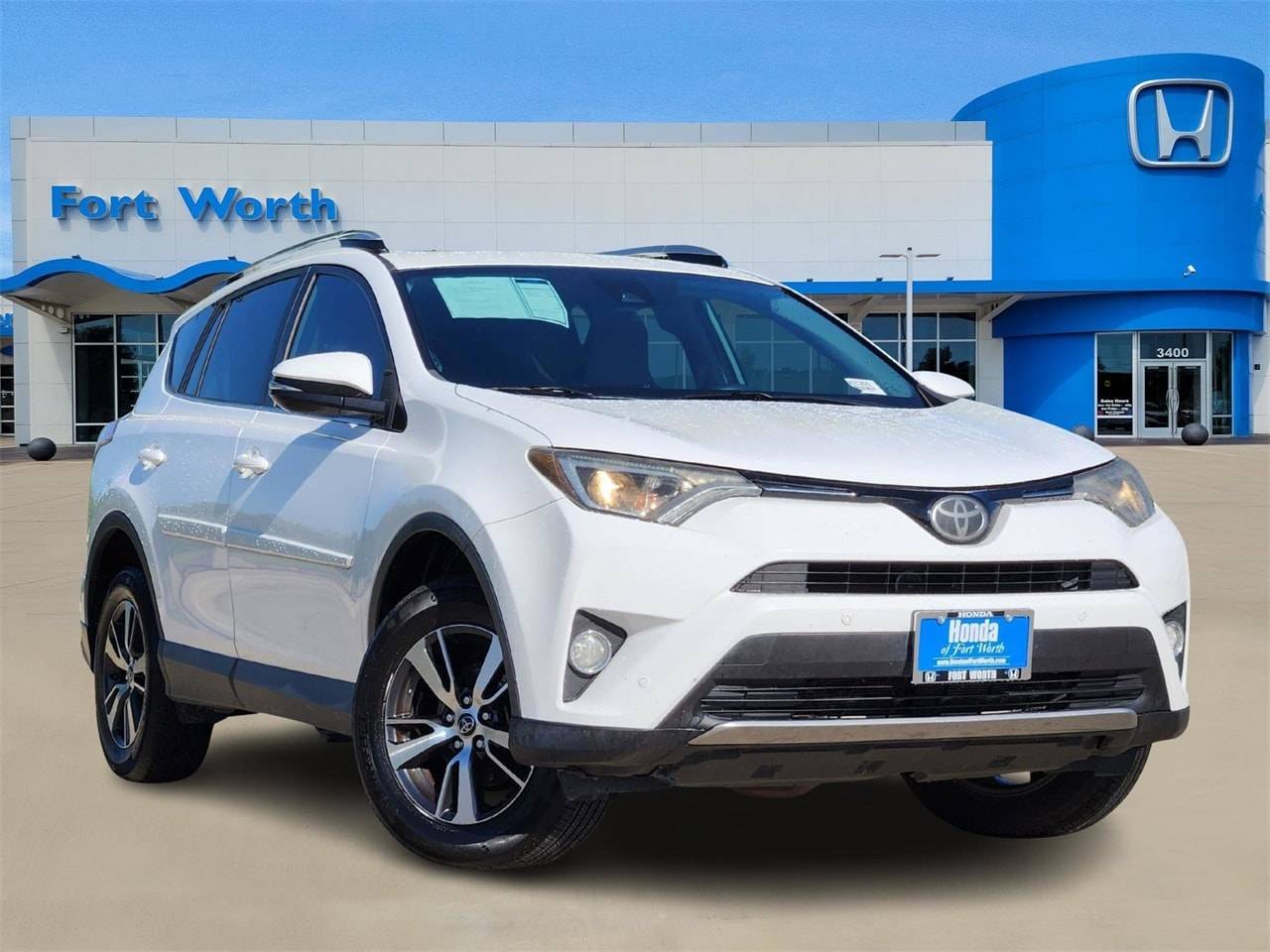 2017 Toyota RAV4 XLE — SUV — 125,456 mi — Fort Worth, TX