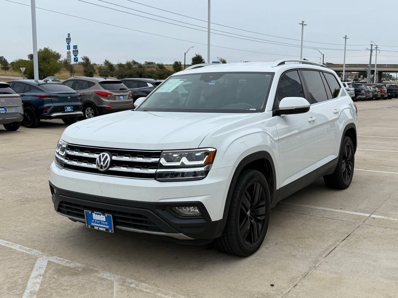 2019 Volkswagen Atlas SE with Technology — SUV — 111,304 mi — Fort Worth, TX