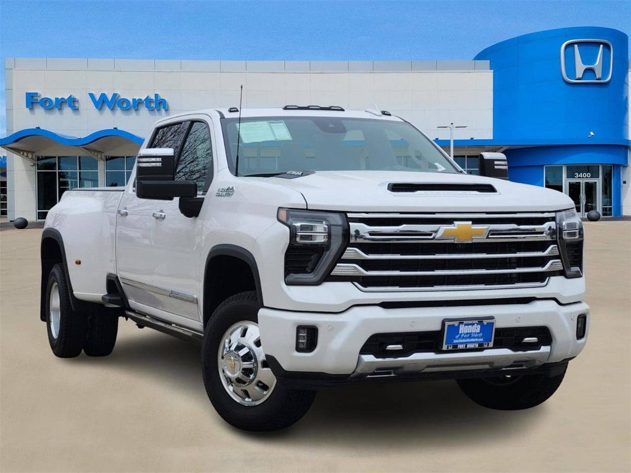 2024 Chevrolet Silverado 3500HD High Country — Pickup Truck — 3,540 mi — Fort Worth, TX