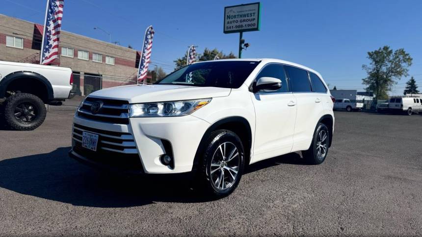 2018 Toyota Highlander LE V6 — SUV — 166,776 mi — Eugene, OR