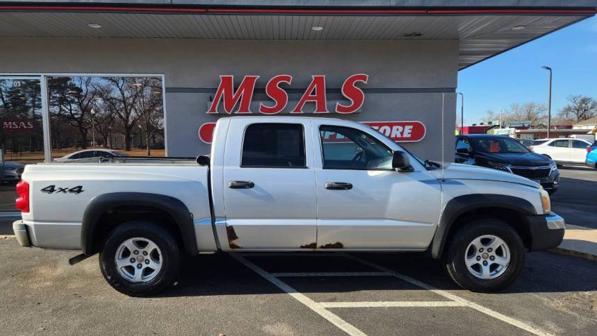 2005 Dodge Dakota SLT