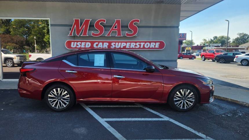 2024 Nissan Altima SV — Sedan — 23,584 mi — Grand Island, NE