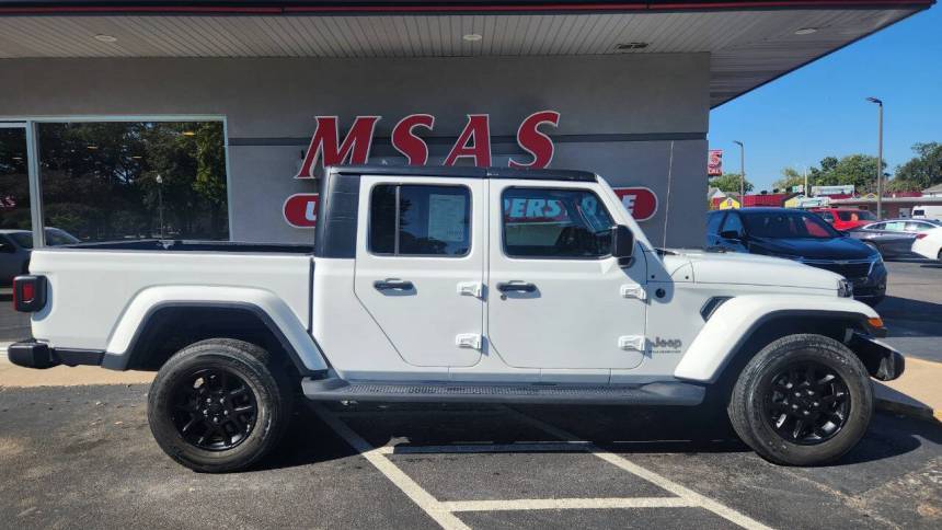 2023 Jeep Gladiator Overland — Pickup Truck — 26,365 mi — Grand Island, NE