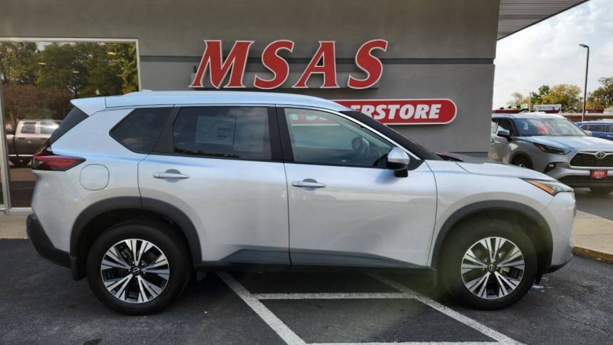 2023 Nissan Rogue SV — SUV — 12,552 mi — Grand Island, NE
