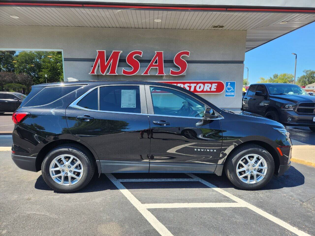 2022 Chevrolet Equinox LT — SUV — 28,521 mi — Grand Island, NE