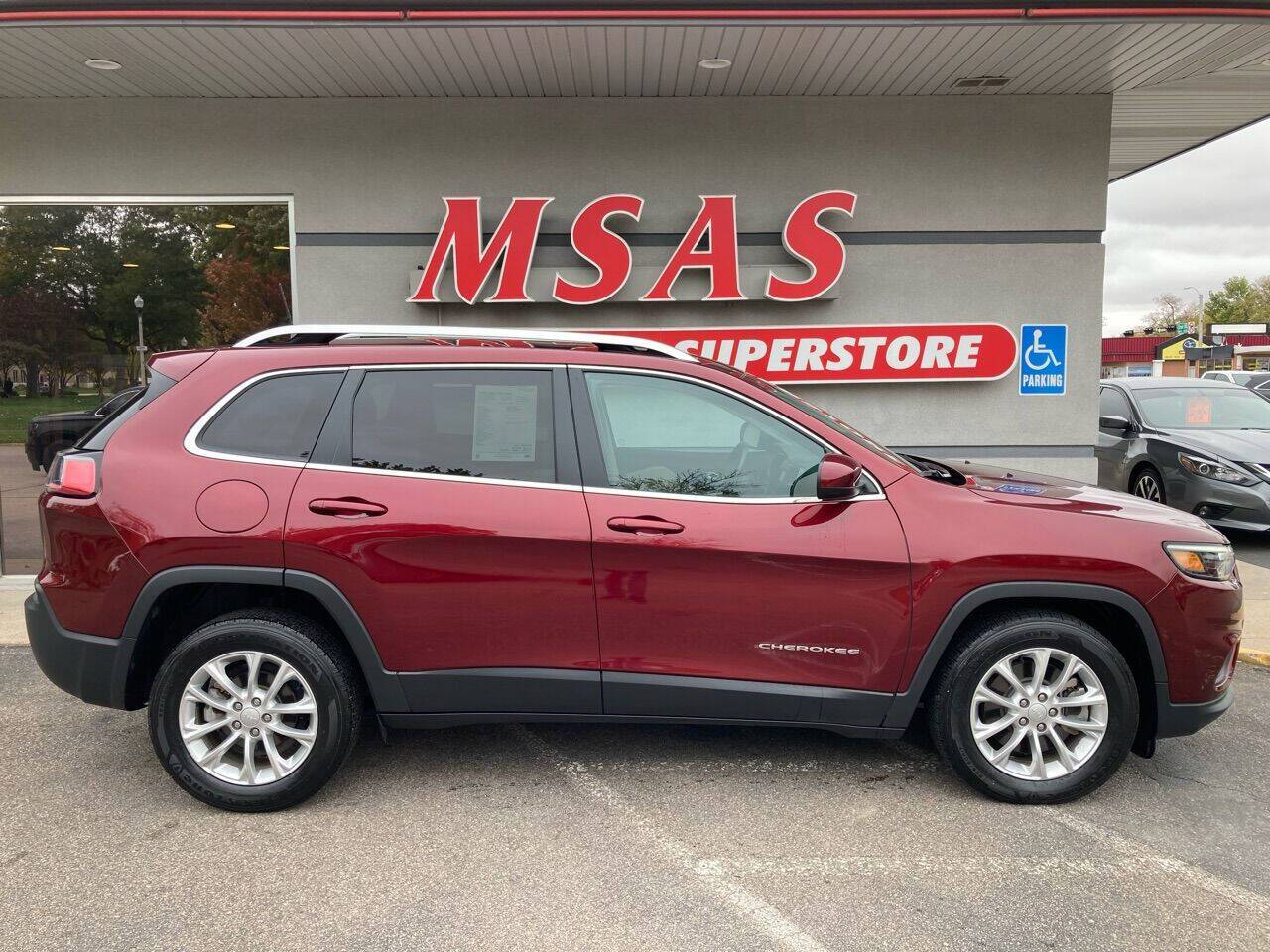 2019 Jeep Cherokee Latitude — SUV — 55,786 mi — Grand Island, NE
