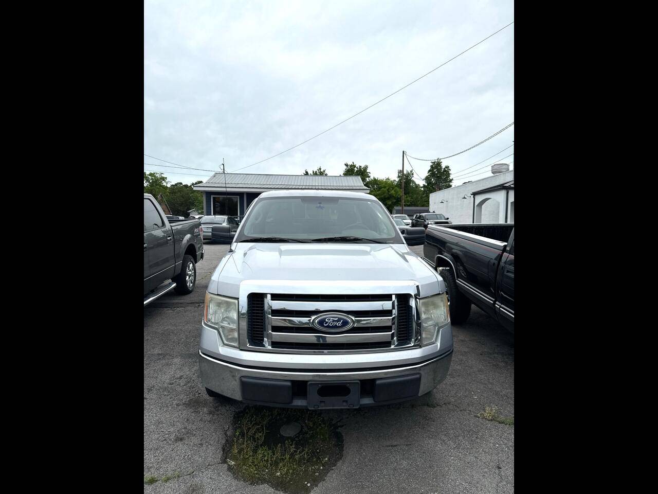 2010 Ford F-150 XL — Pickup Truck — 433,000 mi — Murfreesboro, TN