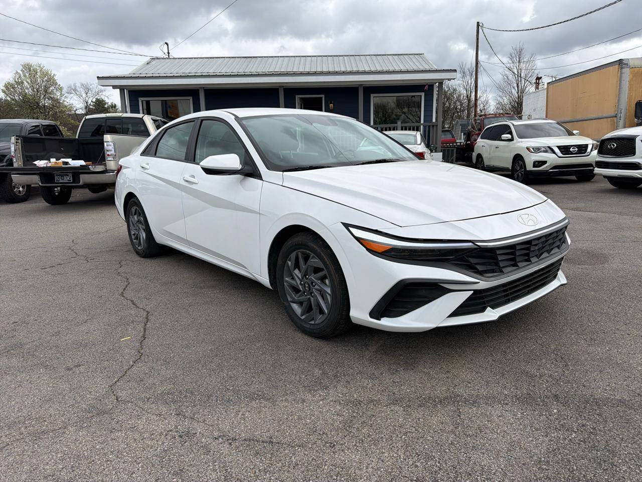 2024 Hyundai Elantra SEL — Sedan — 36,936 mi — Murfreesboro, TN