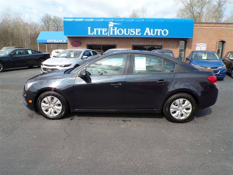 2016 Chevrolet Cruze Limited LS — Sedan — 100,633 mi — Lakewood, NY