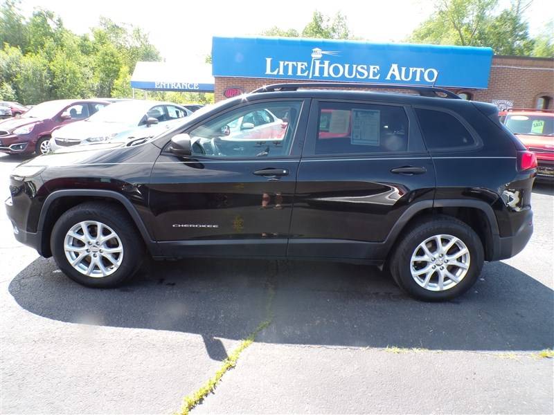 2017 Jeep Cherokee Sport — SUV — 85,519 mi — Lakewood, NY