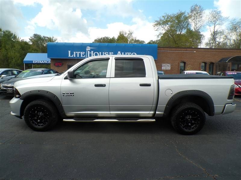 2015 Ram 1500 Express — Pickup Truck — 141,847 mi — Lakewood, NY