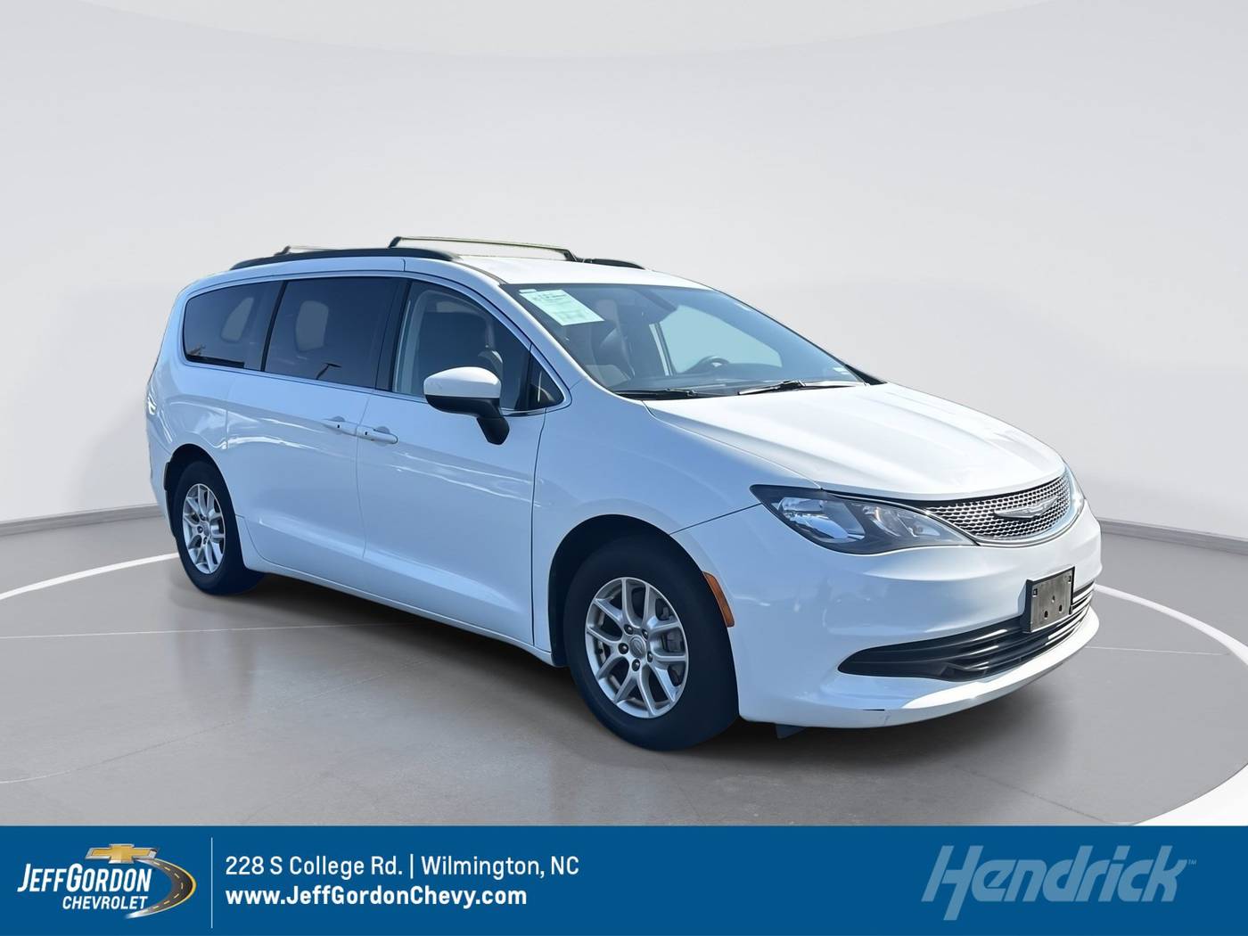 2017 Chrysler Pacifica Touring — Minivan — 86,399 mi — Wilmington, NC