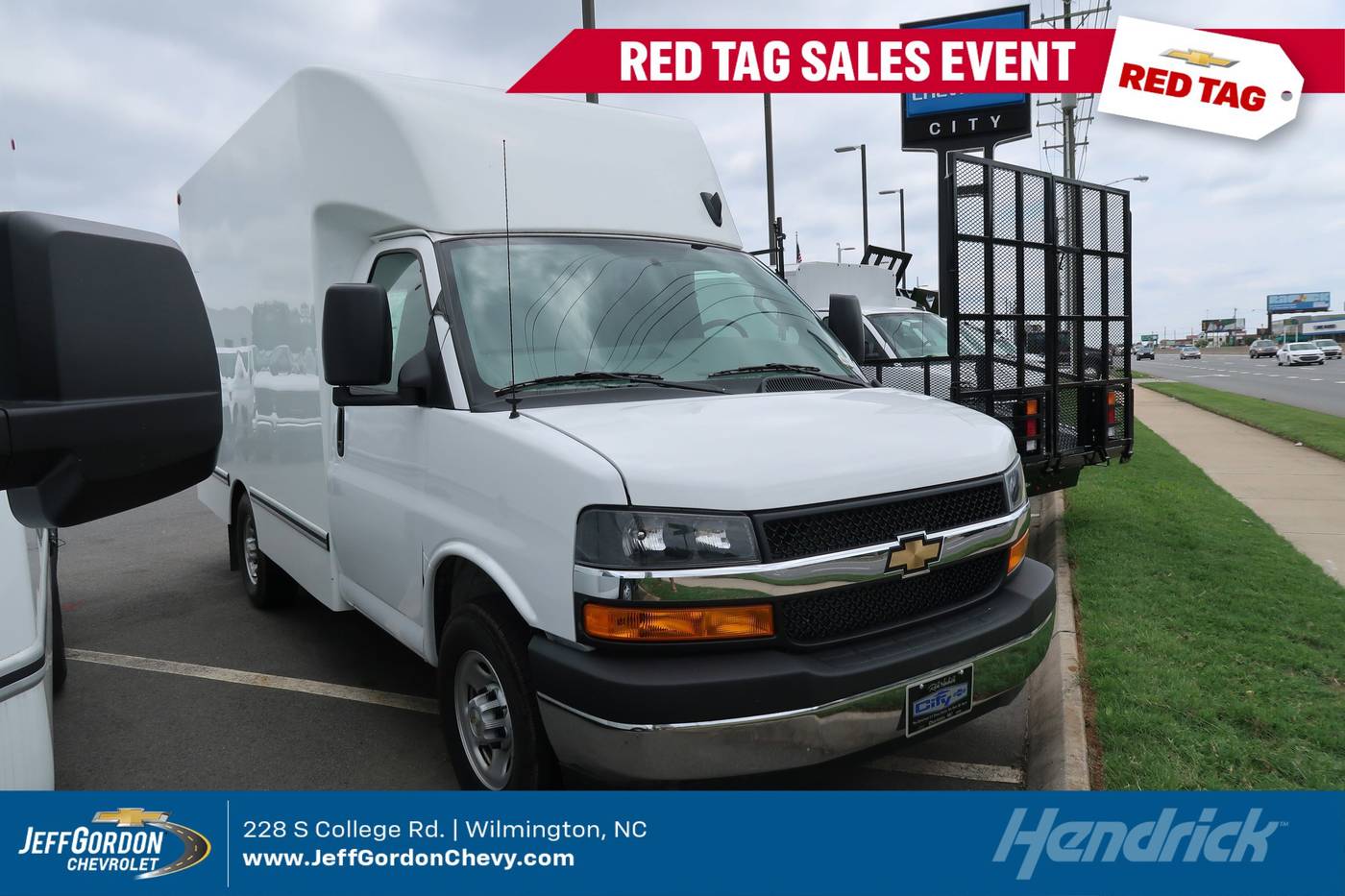 2025 Chevrolet Express 3500