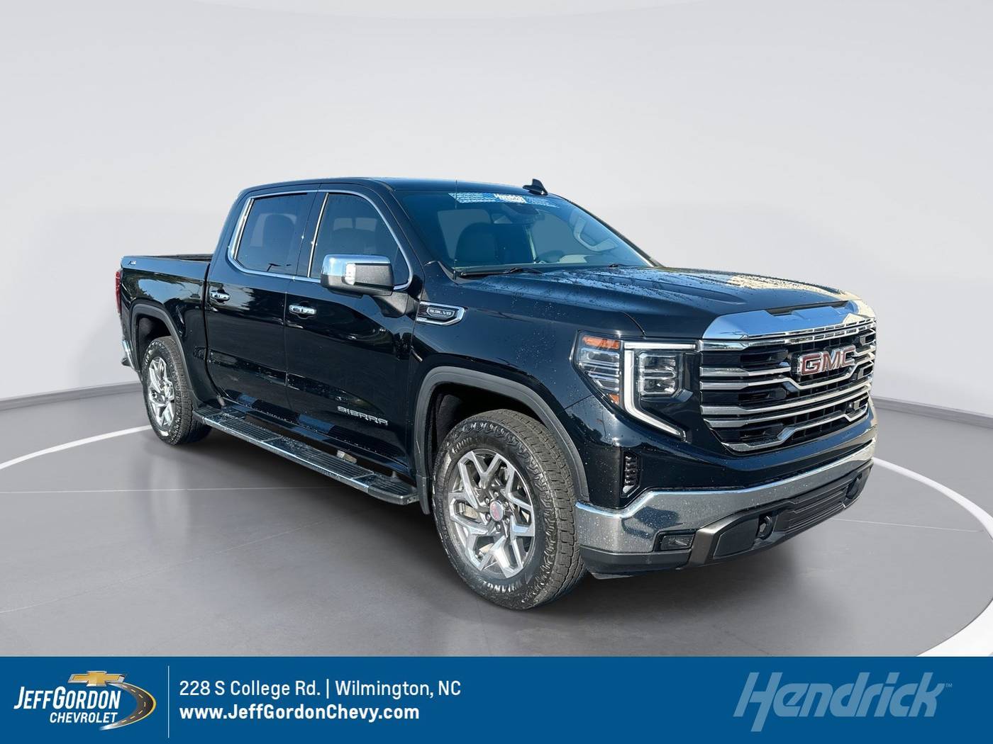 2023 GMC Sierra 1500 SLT — Pickup Truck — 43,995 mi — Wilmington, NC