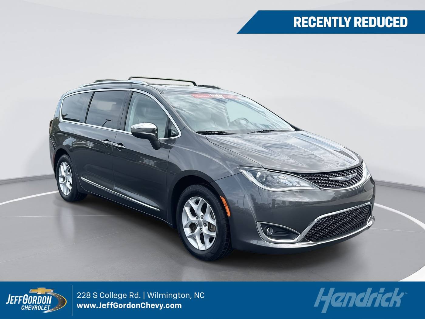 2017 Chrysler Pacifica Limited — Minivan — 92,567 mi — Wilmington, NC