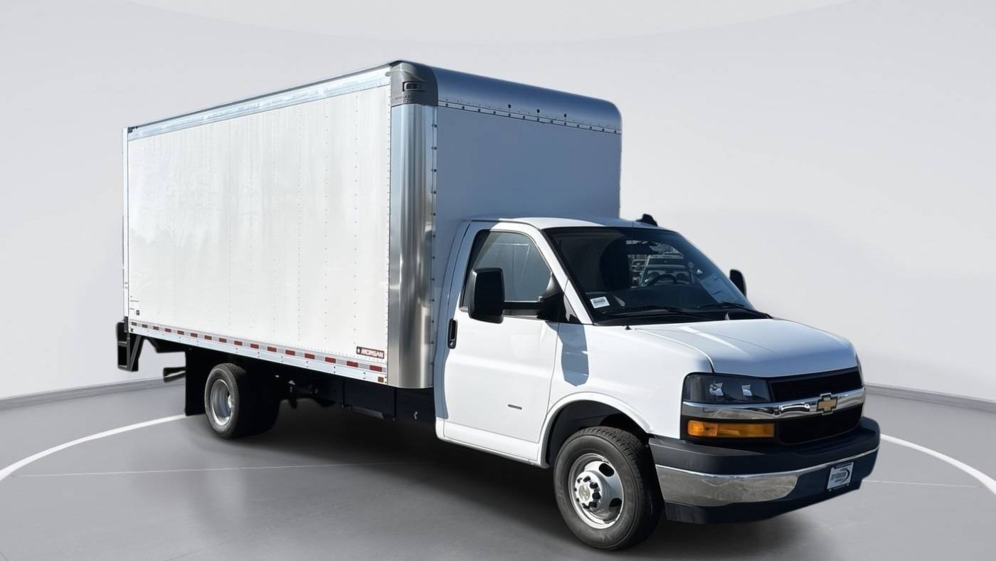 2024 Chevrolet Express 3500