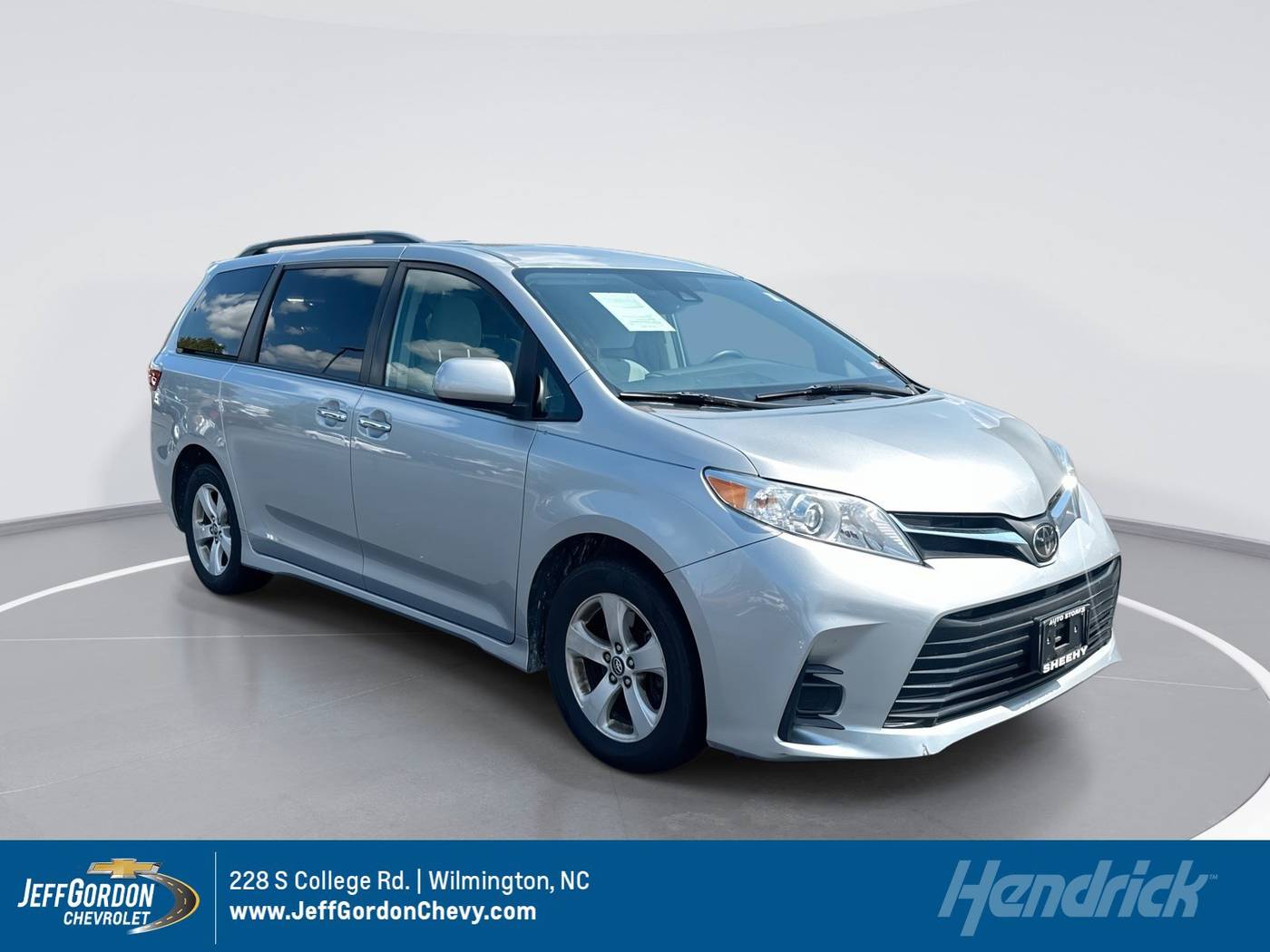 2020 Toyota Sienna LE — Minivan — 87,961 mi — Wilmington, NC