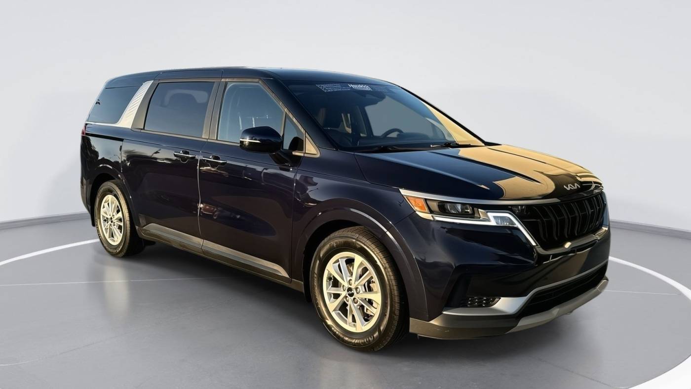 2024 Kia Carnival LXS — Minivan — 43,285 mi — Wilmington, NC