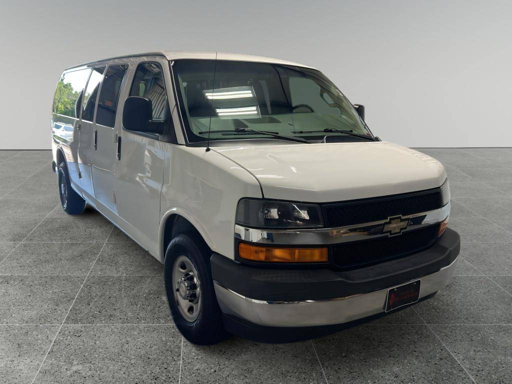 2017 Chevrolet Express Passenger LT — Passenger Van — 84,146 mi — Tyler, TX