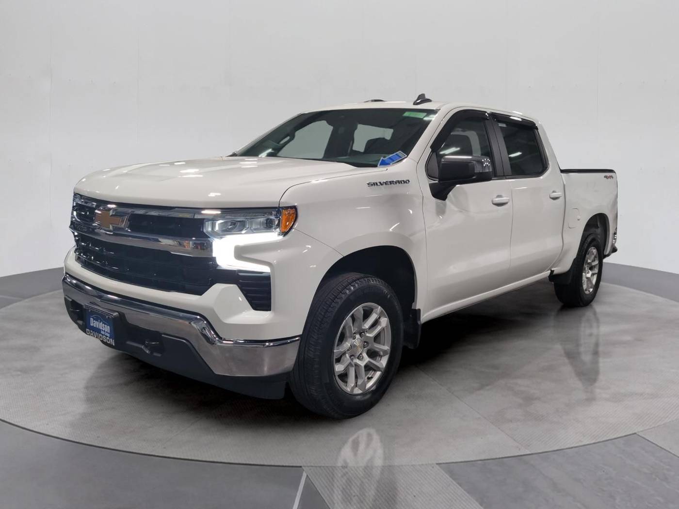 2024 Chevrolet Silverado 1500 LT — Pickup Truck — 28,881 mi — Watertown, NY