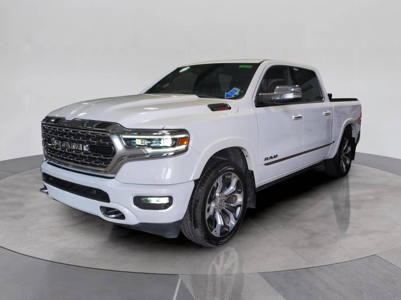 2020 Ram 1500 Limited — Pickup Truck — 31,531 mi — Watertown, NY