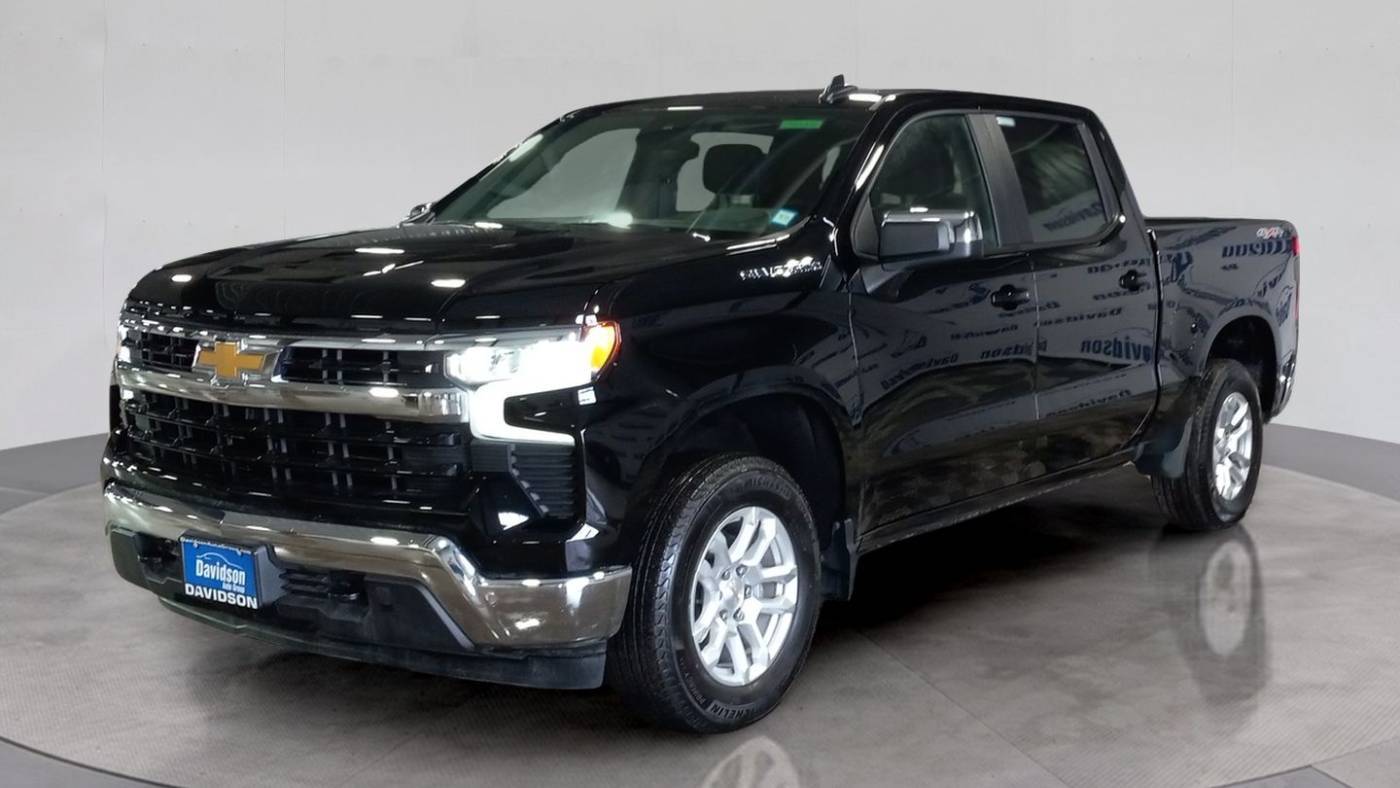 2024 Chevrolet Silverado 1500 LT — Pickup Truck — 3,015 mi — Watertown, NY